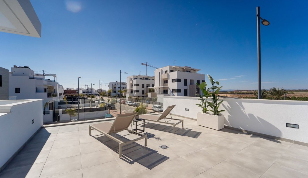 Nýbygging - Einbýlishús -
Torre Pacheco - Santa Rosalia Lake And Life Resort