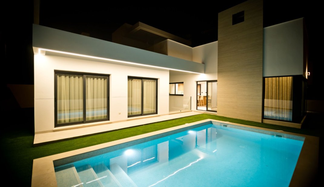 Nýbygging - Einbýlishús -
Torre Pacheco - Santa Rosalia Lake And Life Resort