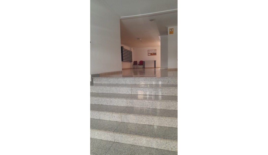 Endursala - Apartment / flat -
Torrevieja