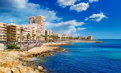 Nýbygging - Sérhæð -
Torrevieja - Lago Jardín II
