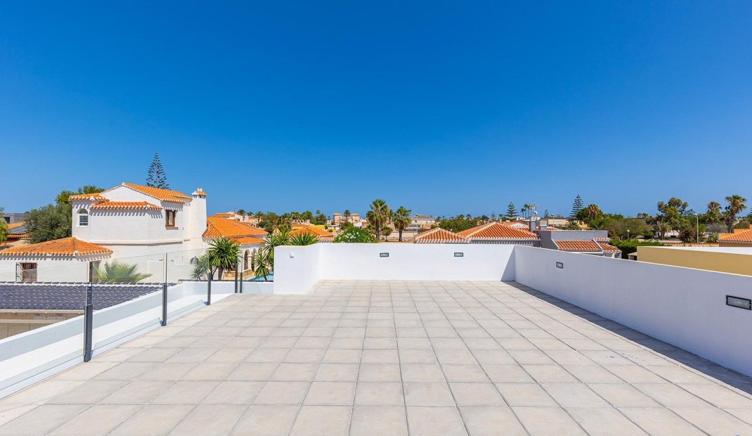 Nýbygging - Einbýlishús -
Torrevieja - Los Balcones