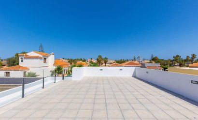 Nýbygging - Einbýlishús -
Torrevieja - Los Balcones