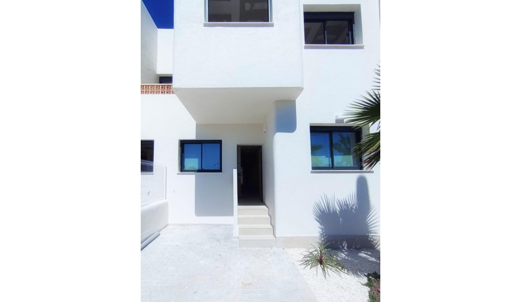 Obra nueva - Bungalow -
Dolores - Sector 3
