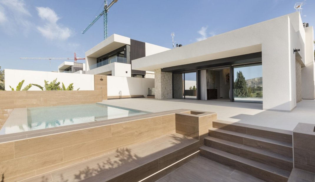 Obra nueva - Villa -
Algorfa - La Finca Golf