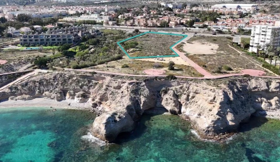 New Build - Villa -
El Campello - Platja de L´Amerador