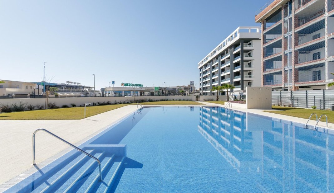 Obra nueva - Ático -
Torrevieja - Torreblanca