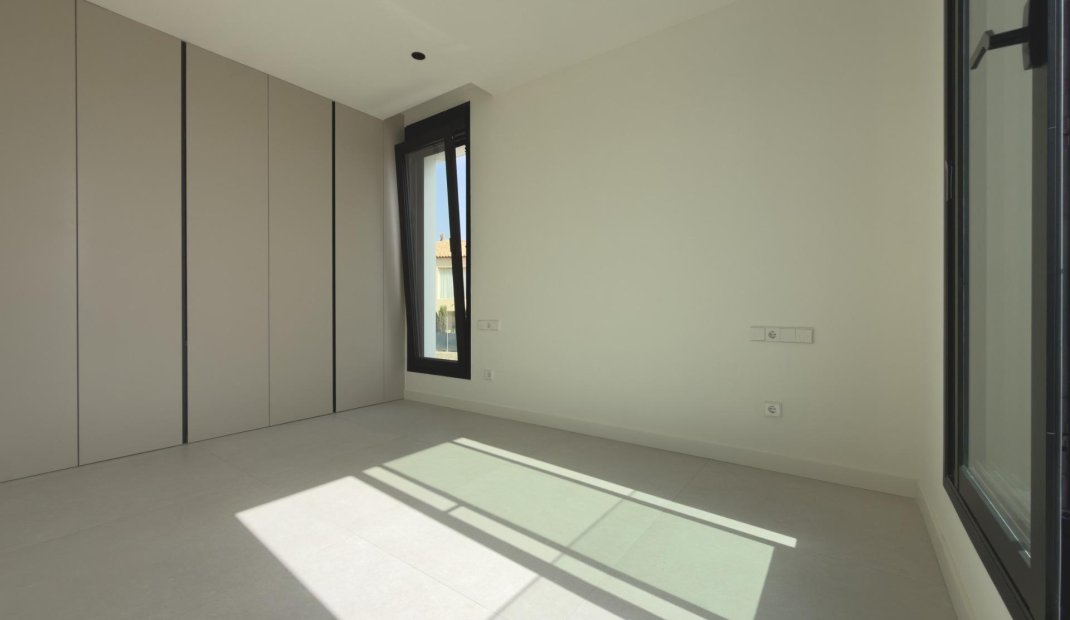 Obra nueva - Villa -
Finestrat - Campana Garden
