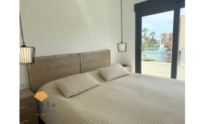 Obra nueva - Adosado -
Playa Flamenca