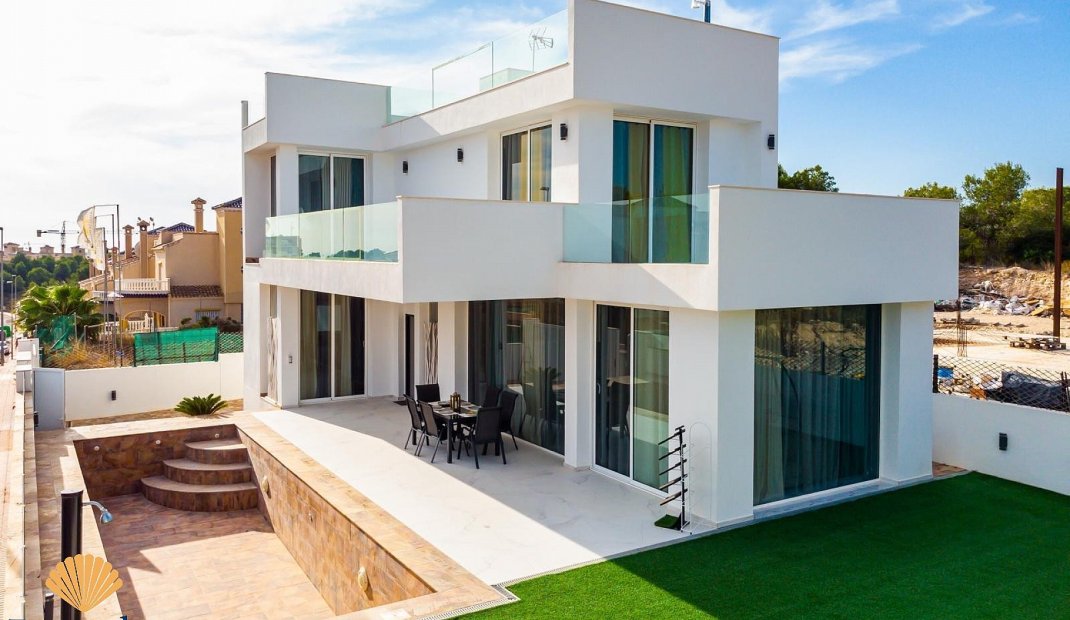 Obra nueva - Villa -
Villamartin