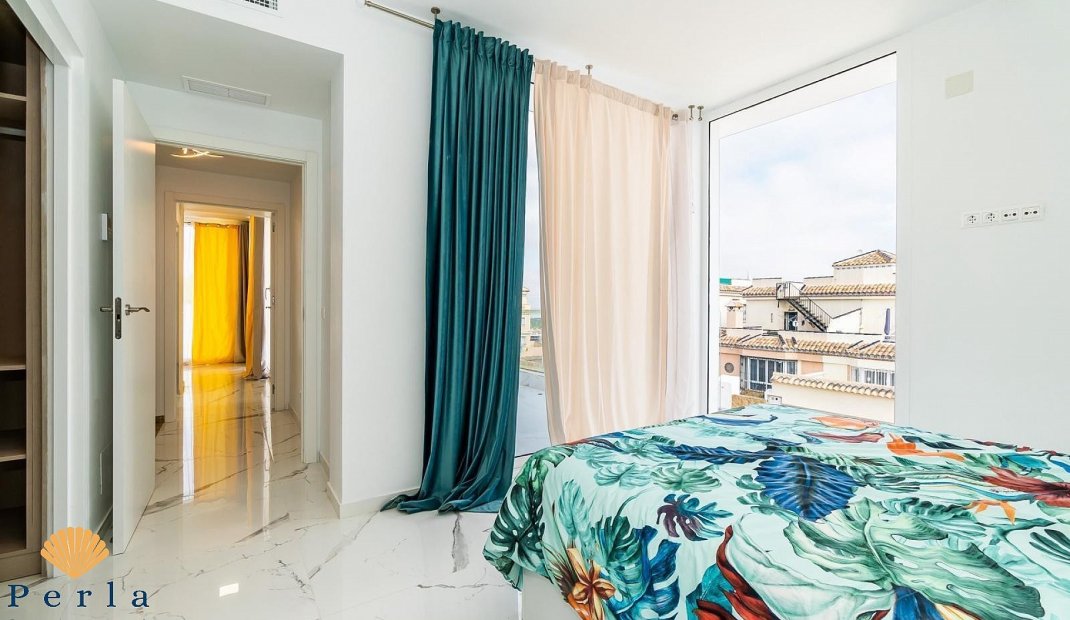 Obra nueva - Villa -
Villamartin
