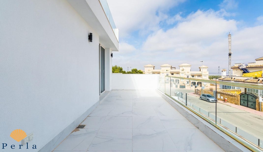 Obra nueva - Villa -
Villamartin