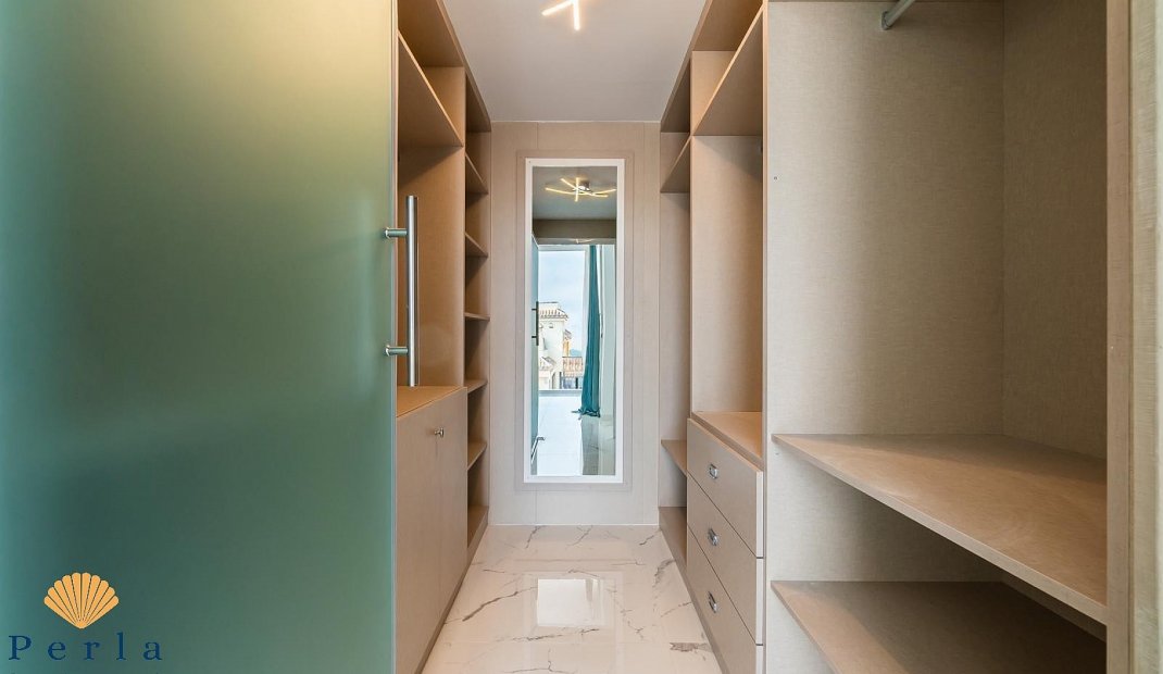 Obra nueva - Villa -
Villamartin