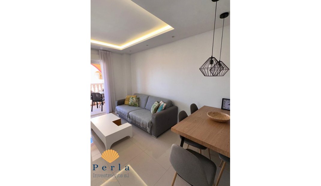 Reventa - Apartamento -
Los Alcázares