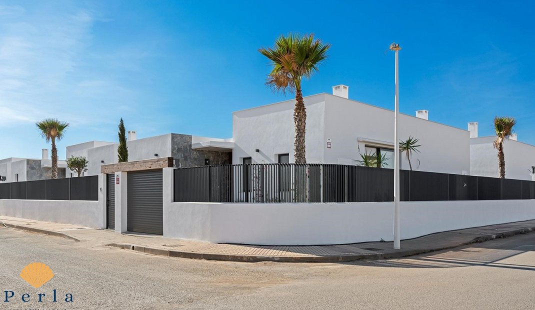Nýbygging - Einbýlishús -
La Manga
