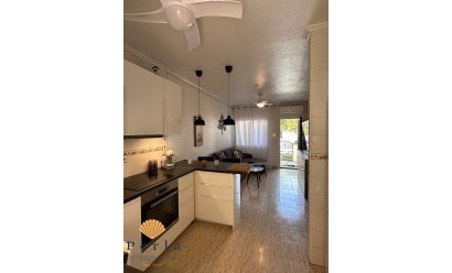 Resale - Bungalow -
Playa Flamenca