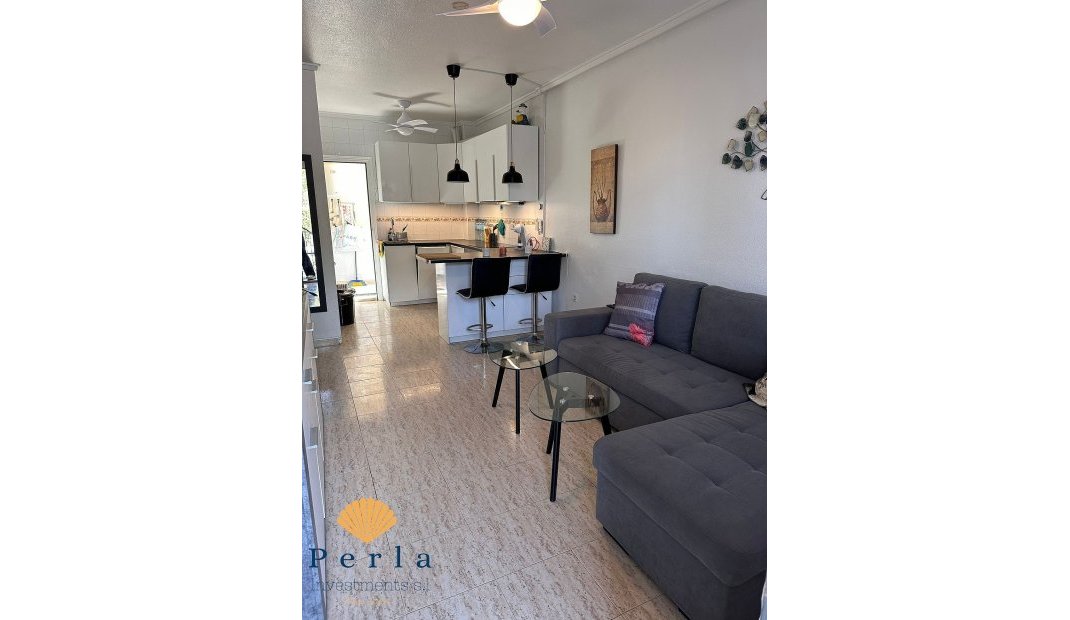 Resale - Bungalow -
Playa Flamenca