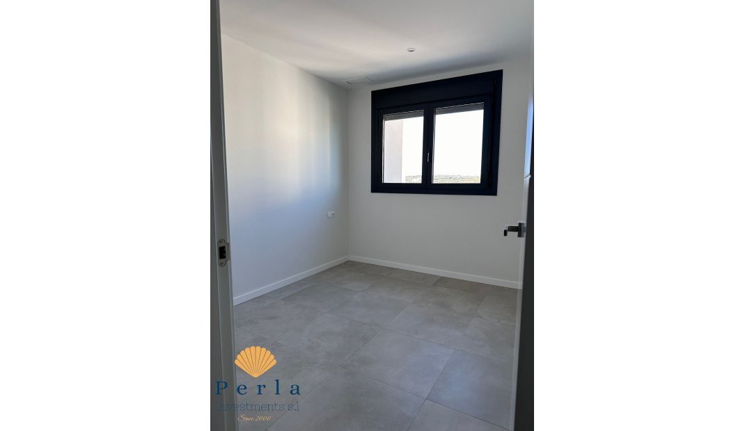 Reventa - Ático -
Campoamor