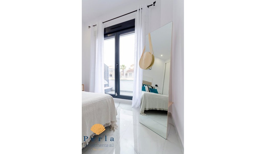New Build - Villa -
Torrevieja