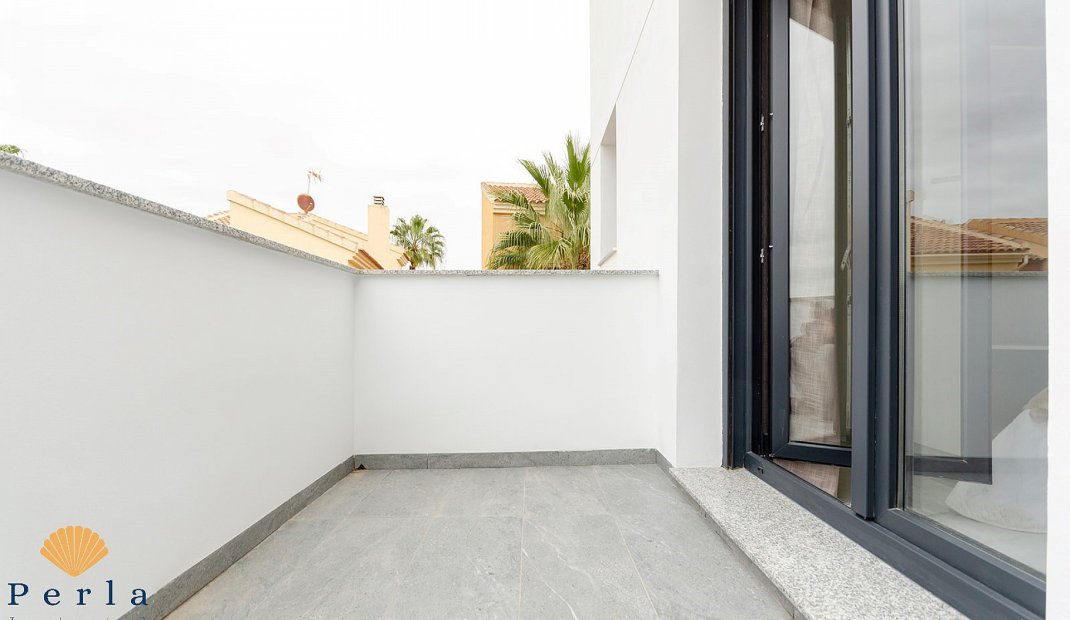 New Build - Villa -
Torrevieja