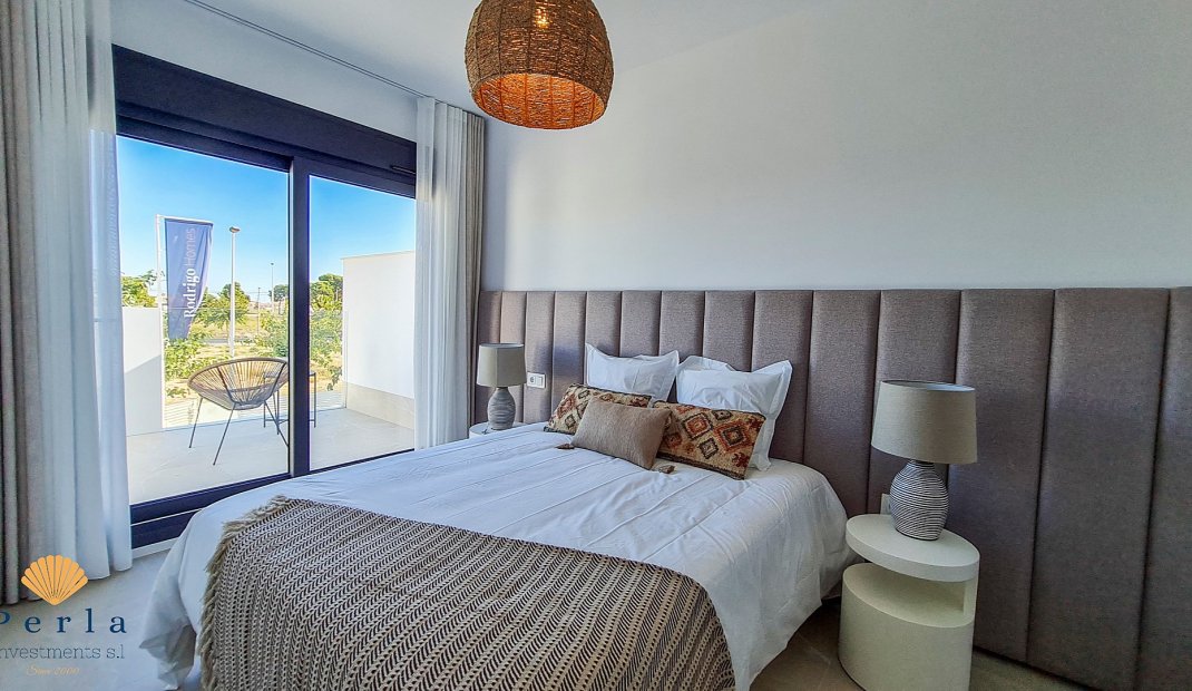 Nýbygging - Einbýlishús -
San Pedro del Pinatar