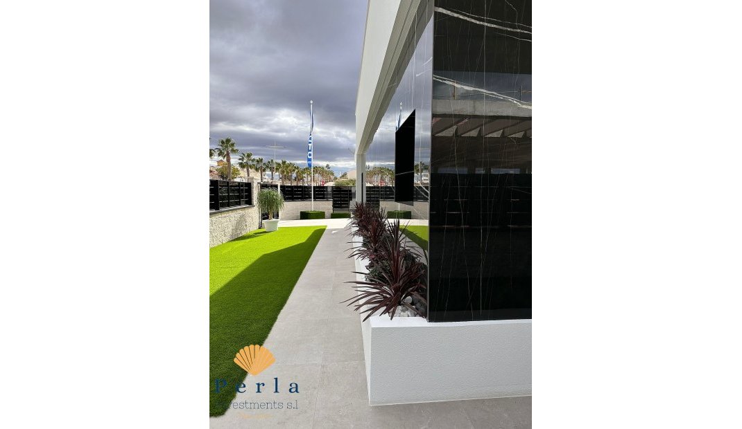 New Build - Villa -
La Finca Golf