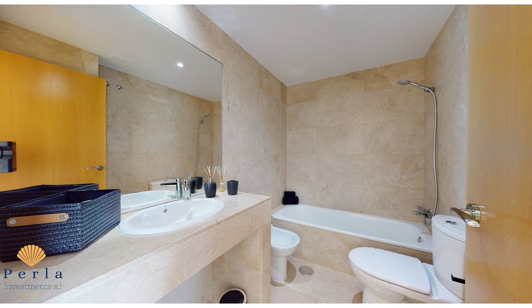 Resale - Apartment -
Campoamor