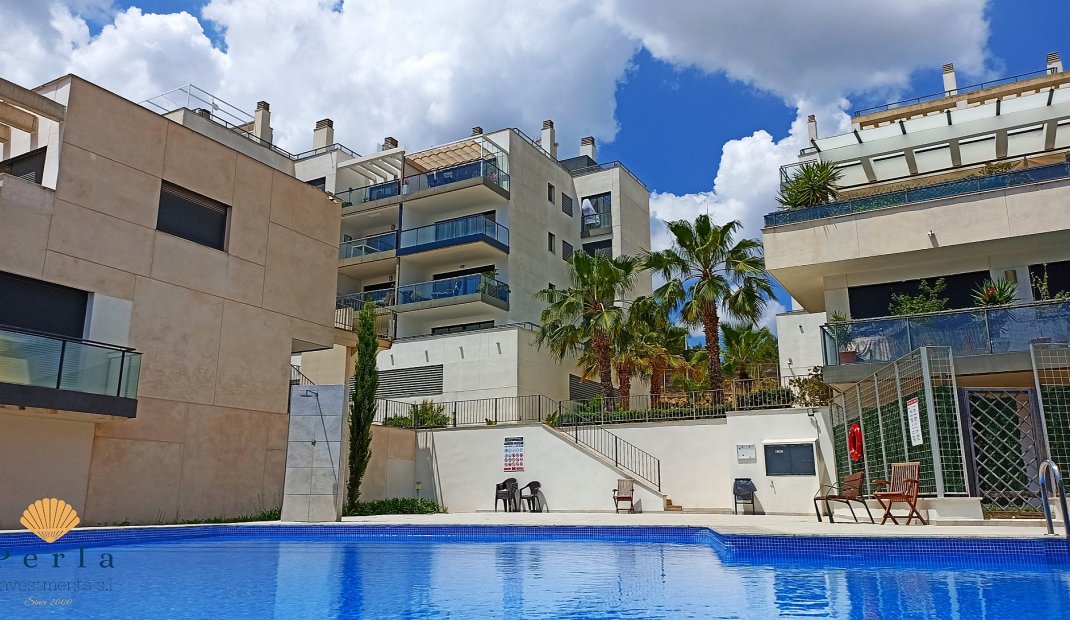 Resale - Apartment -
Campoamor