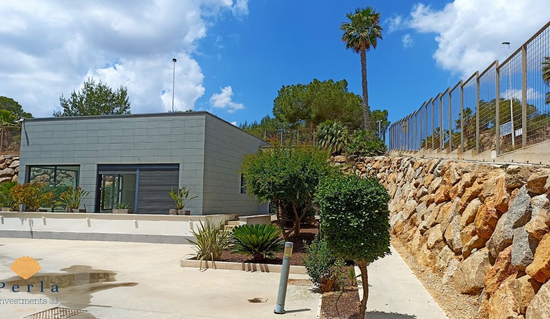 Resale - Apartment -
Campoamor