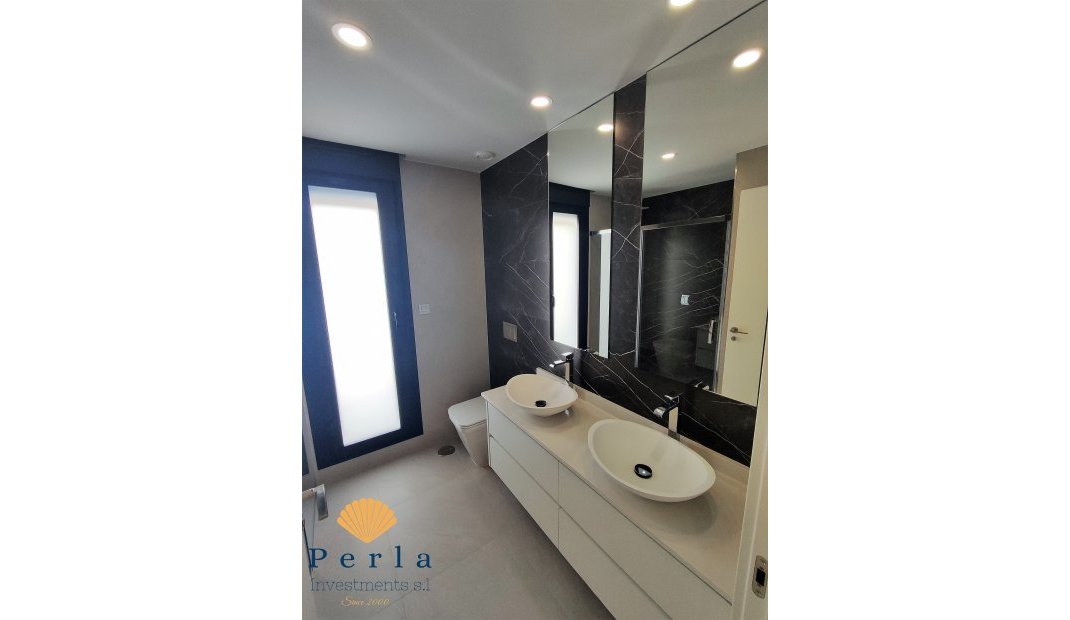 Obra nueva - Villa -
Benijofar