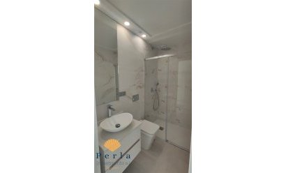 Obra nueva - Villa -
Benijofar