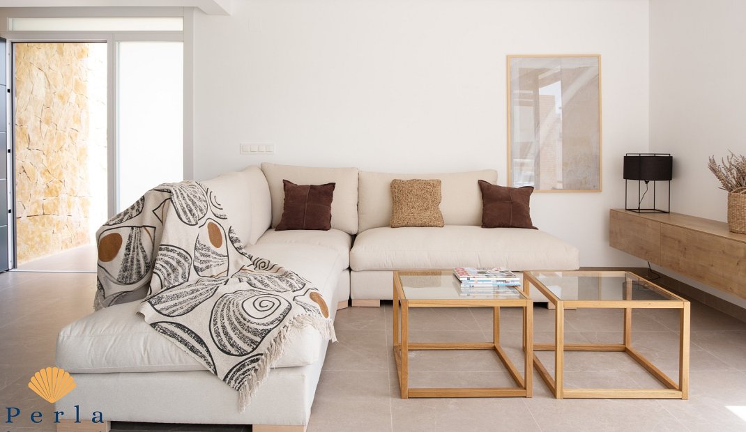 Obra nueva - Villa -
Campoamor