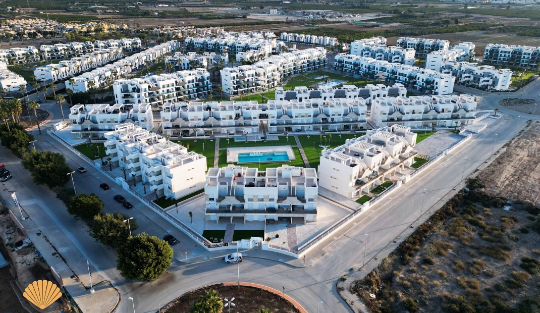 Obra nueva - Apartamento -
El Raso