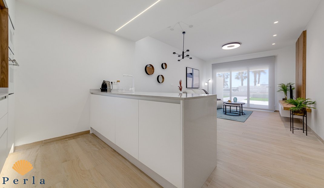 Obra nueva - Apartamento -
El Raso