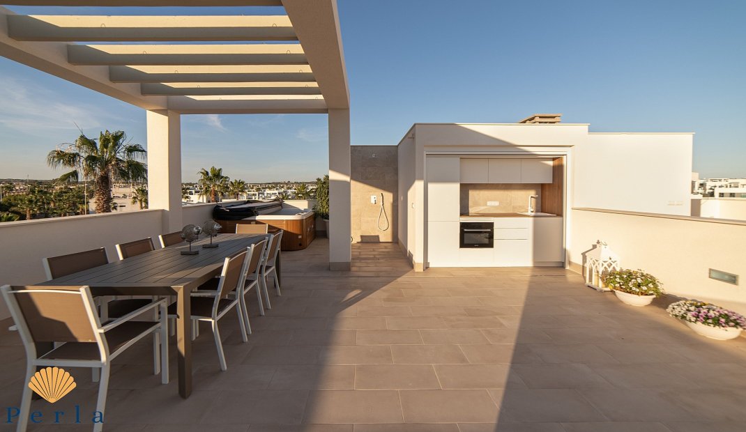 Obra nueva - Apartamento -
El Raso