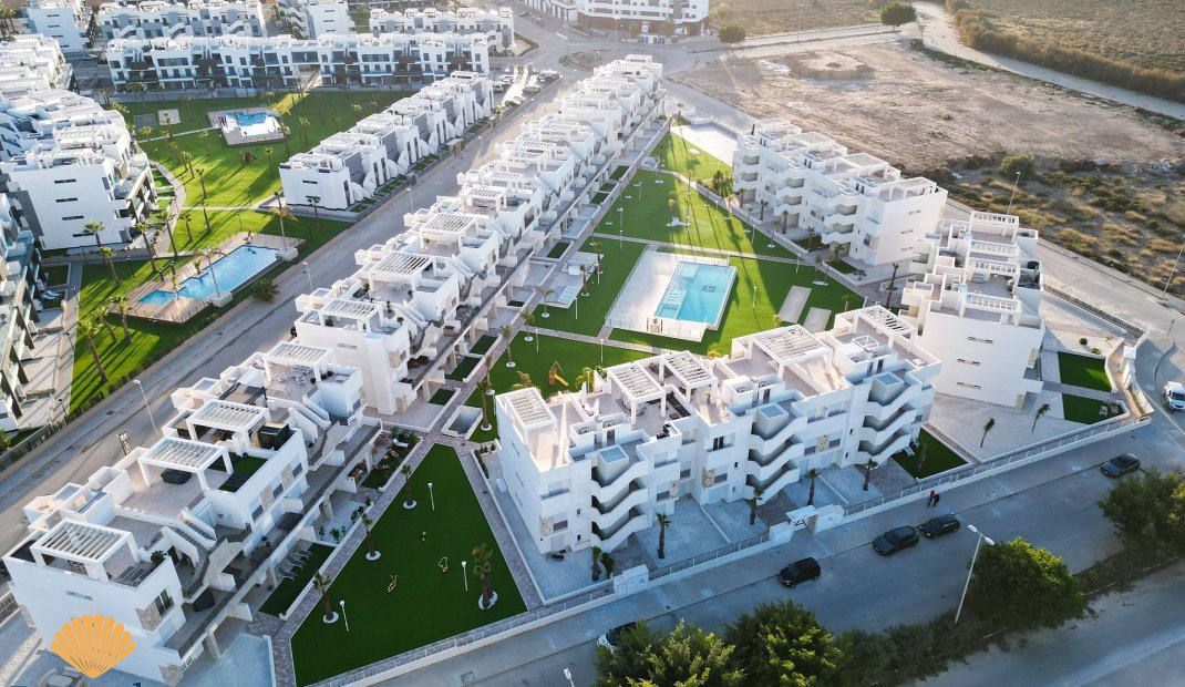 Obra nueva - Apartamento -
El Raso