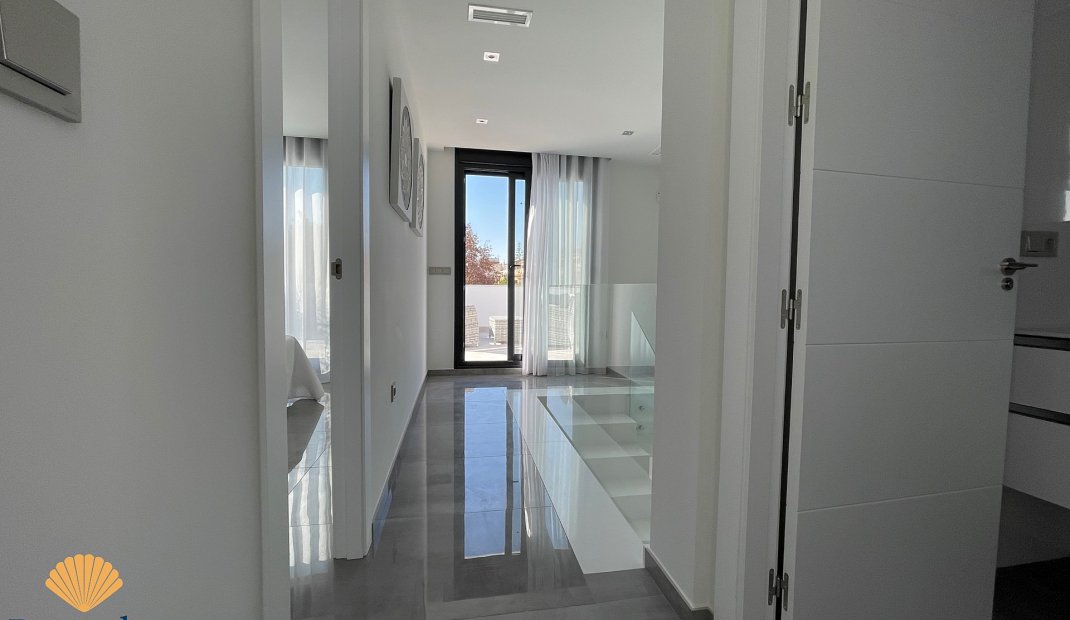 New Build - Villa -
Pilar de la Horadada