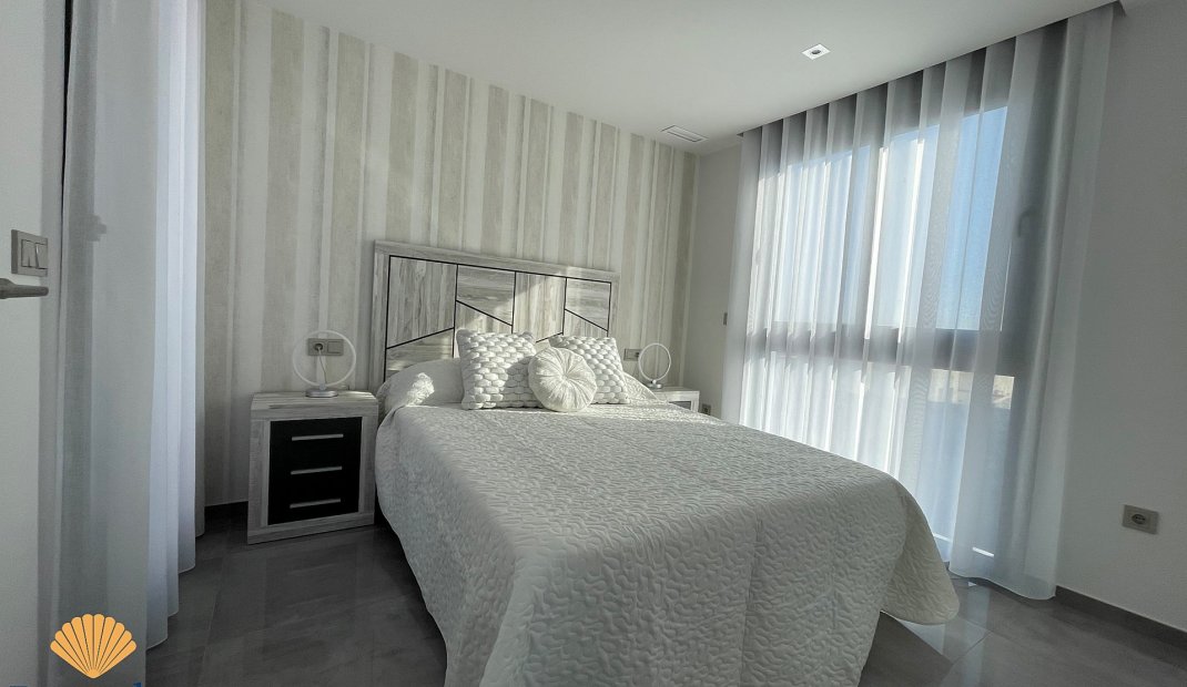 New Build - Villa -
Pilar de la Horadada