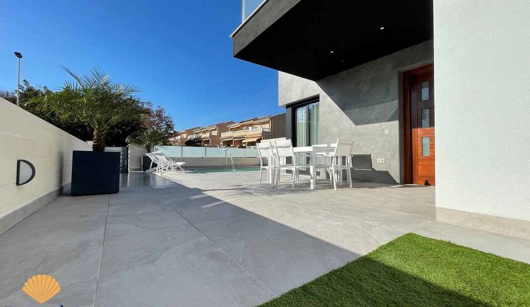 New Build - Villa -
Pilar de la Horadada