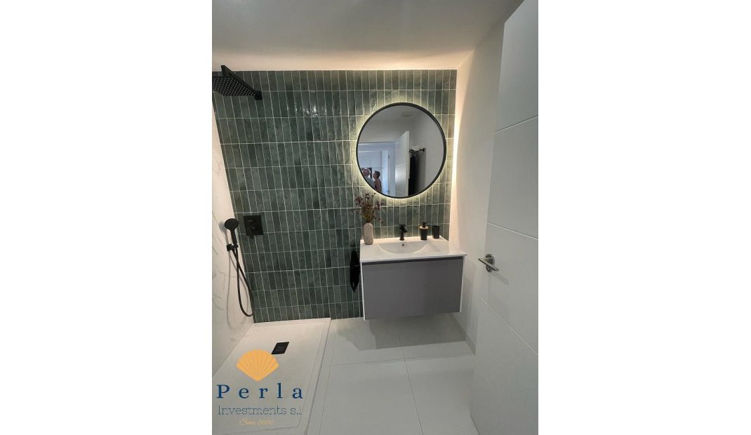 Obra nueva - Apartamento -
San Miguel de Salinas