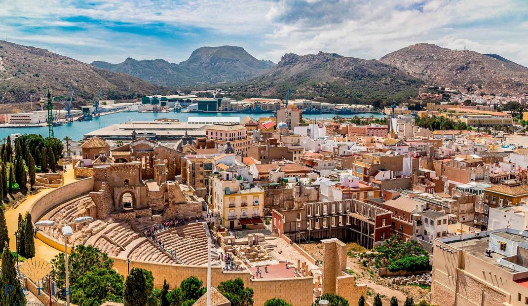 New Build - Villa -
Roda