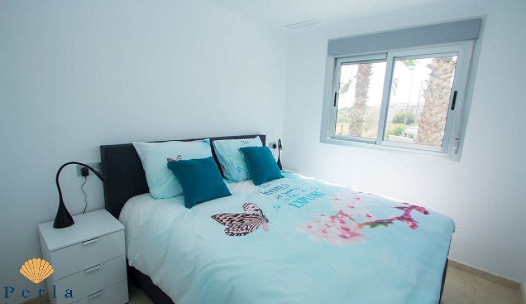 Obra nueva - Apartamento -
Las Filipinas