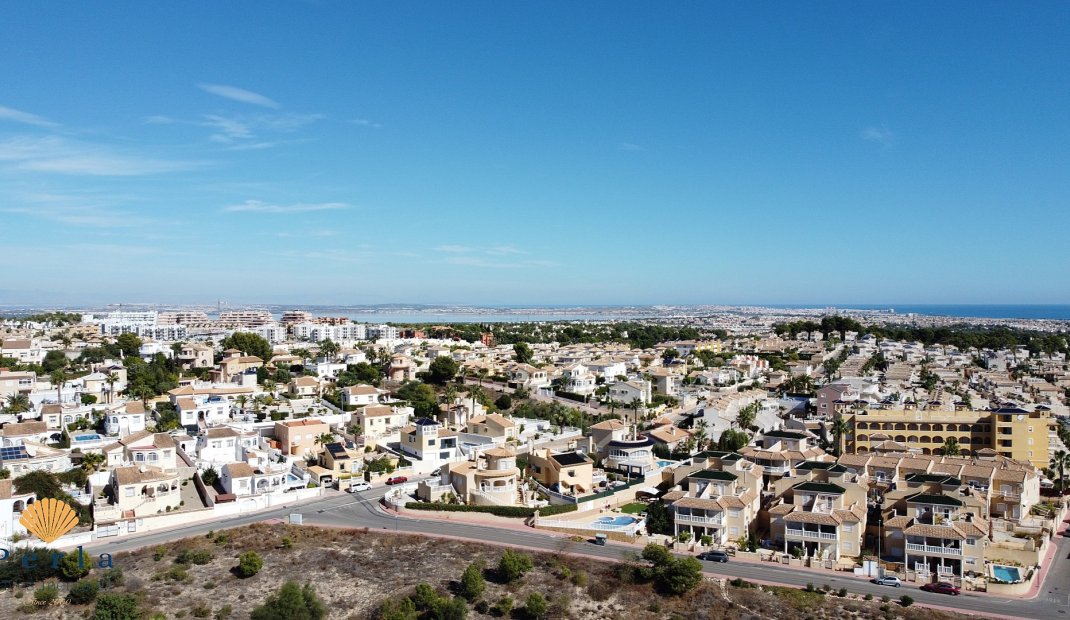 Obra nueva - Apartamento -
Las Filipinas