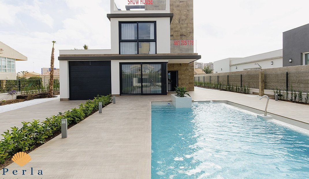 New Build - Villa -
Campoamor