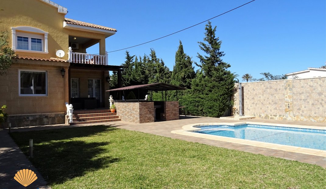 Nýbygging - Einbýlishús -
Orihuela Costa - Cabo Roig