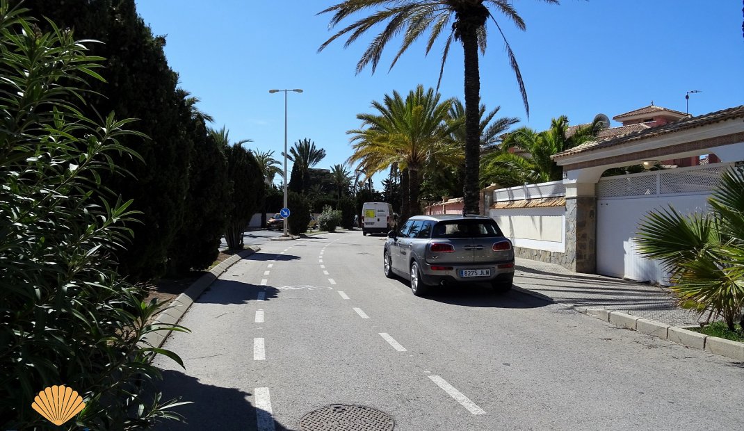 Nýbygging - Einbýlishús -
Orihuela Costa - Cabo Roig