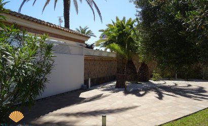 Nýbygging - Einbýlishús -
Orihuela Costa - Cabo Roig