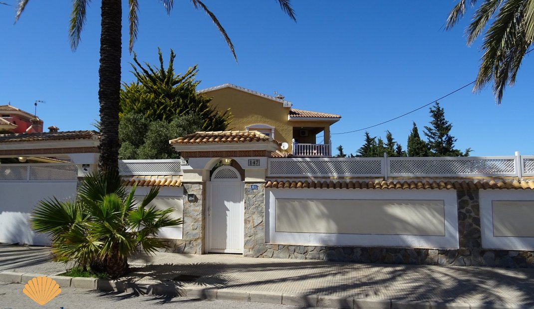 Nýbygging - Einbýlishús -
Orihuela Costa - Cabo Roig