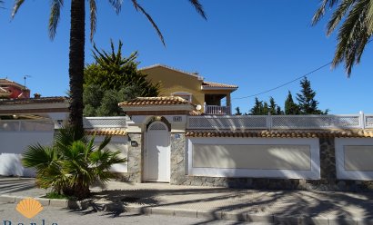 Nýbygging - Einbýlishús -
Orihuela Costa - Cabo Roig