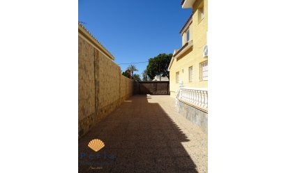 Nýbygging - Einbýlishús -
Orihuela Costa - Cabo Roig