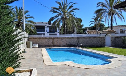 Nýbygging - Einbýlishús -
Orihuela Costa - Cabo Roig